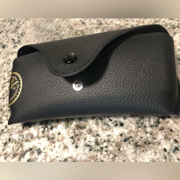 Ray Ban Aviator Sunglass Protective Case And Cleaning Cloth Black EUC - Picture 15 of 15